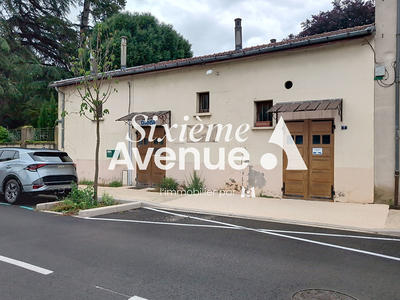 Immeuble - 175 m² - 1 pièce