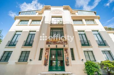 Loft - 110 m² - 6 pièces