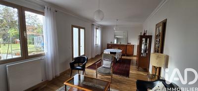 Maison - 121 m² - 6 pièces