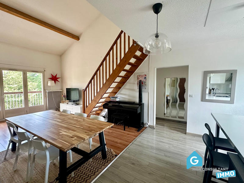 Duplex - 92 m² - 5 pièces