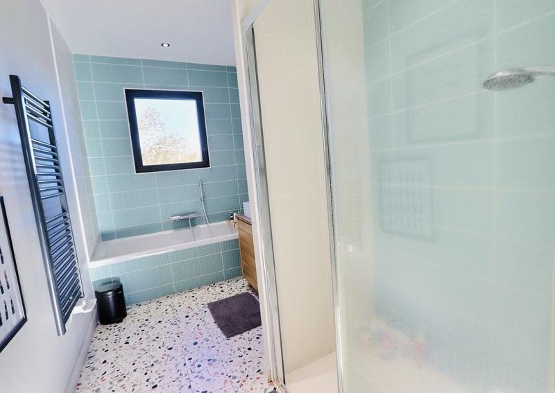 Villa - 250 m² - 9 pièces