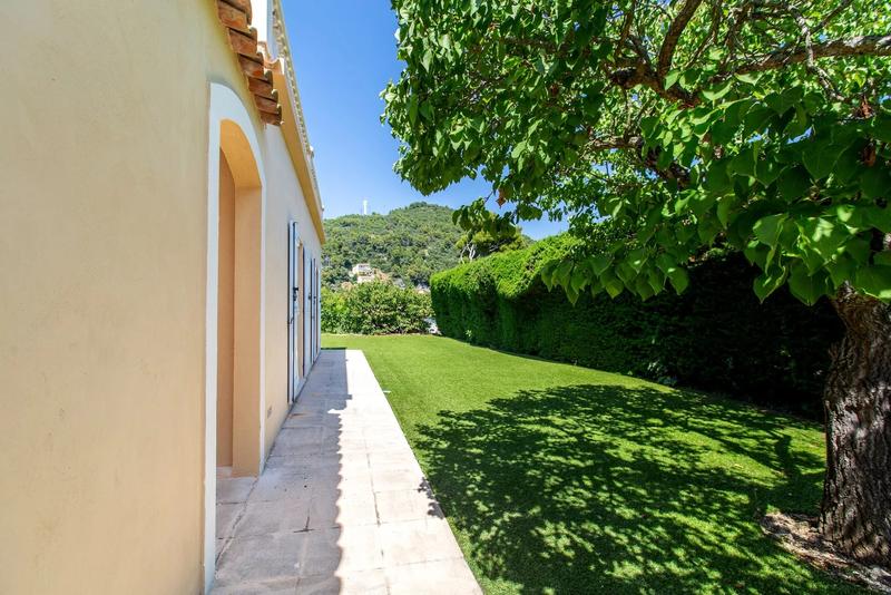 Villa - 200 m² - 8 pièces