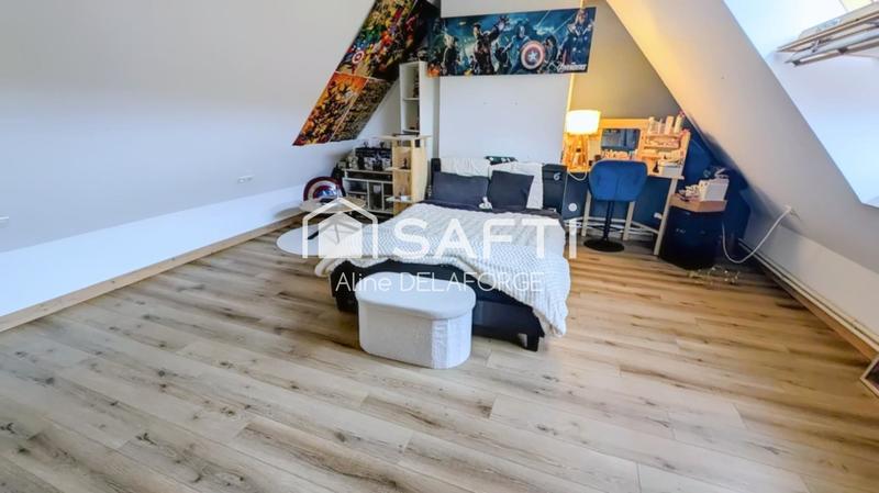 Maison - 260 m² - 10 pièces