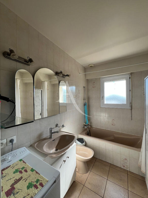 Maison - 137 m² - 5 pièces