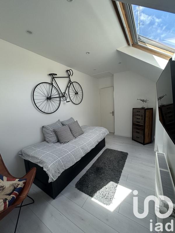 Maison - 250 m² - 8 pièces