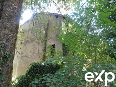 Maison traditionnelle - 230 m² - 4 pièces