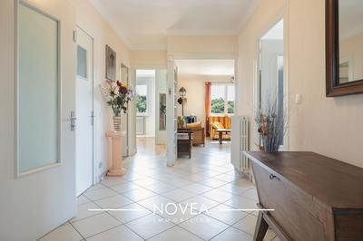 Maison - 144 m² - 6 pièces