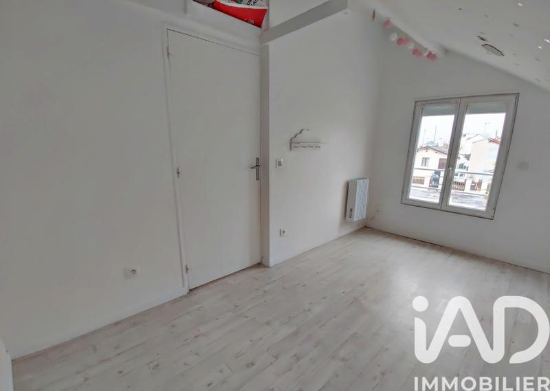 Maison - 83 m² - 5 pièces