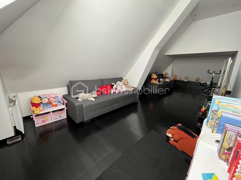 Demeure - 341 m² - 7 pièces