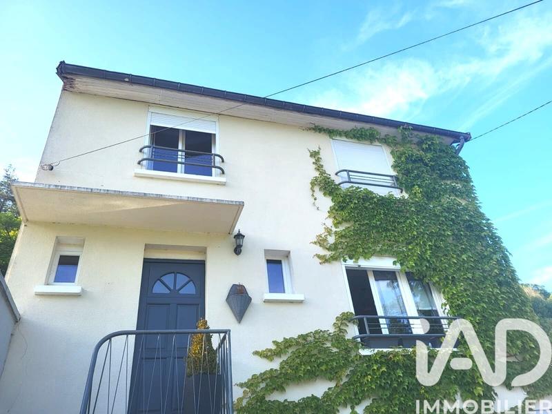 Maison - 93 m² - 5 pièces