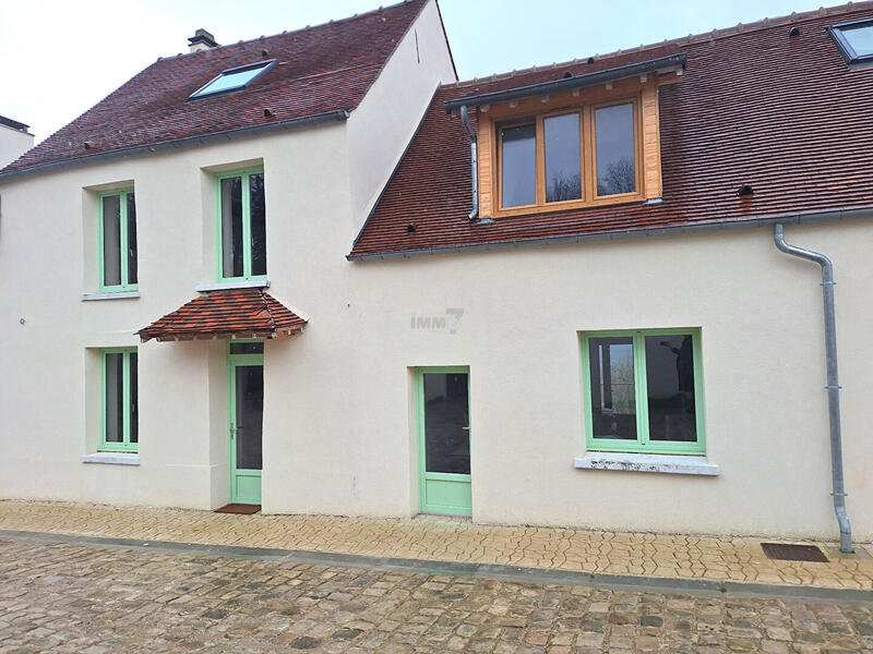 Maison - 85 m² - 4 pièces