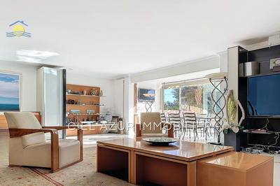 Appartement - 150 m² - 5 pièces