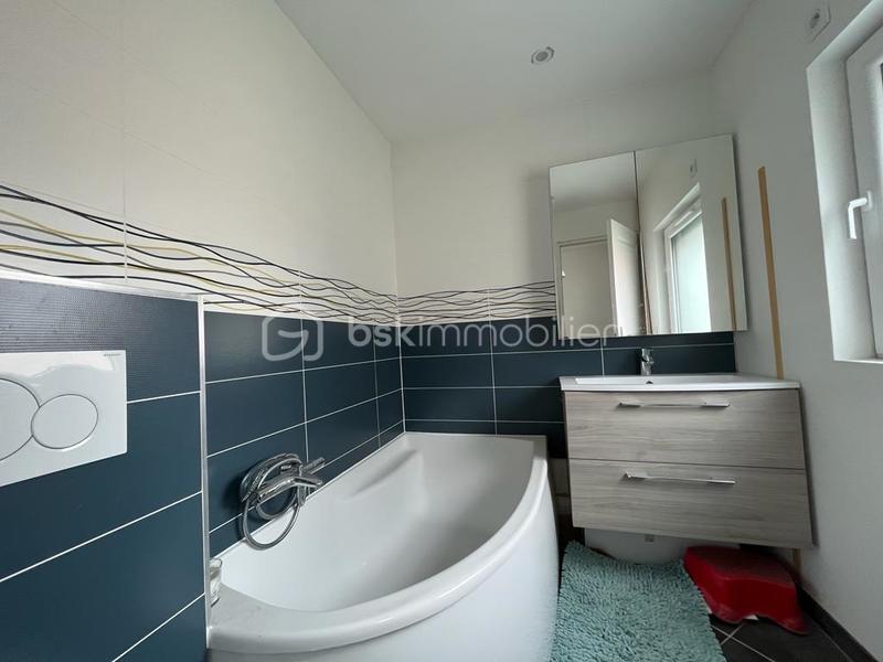 Maison traditionnelle - 75 m² - 4 pièces