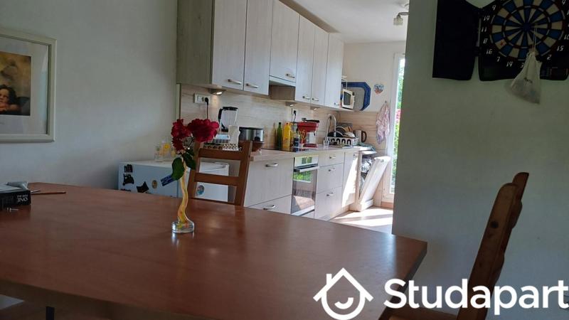 Chambre - 12 m² - 1 pièce