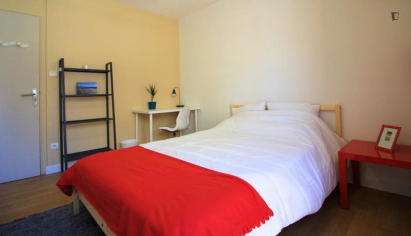 Chambre - 12 m² - 4 pièces