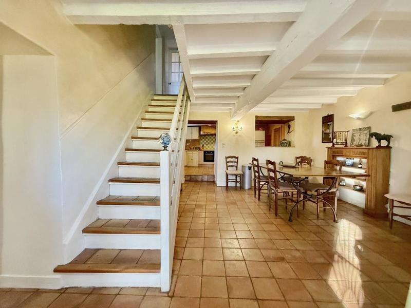 Maison - 192 m² - 9 pièces