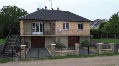 Maison - 82 m² - 4 pièces