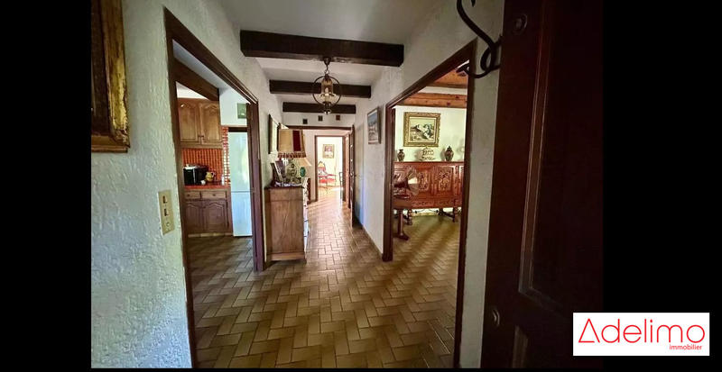 Villa - 266 m² - 8 pièces