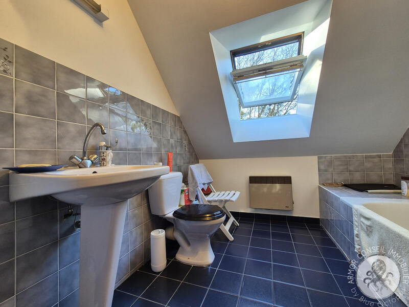 Maison - 87 m² - 5 pièces