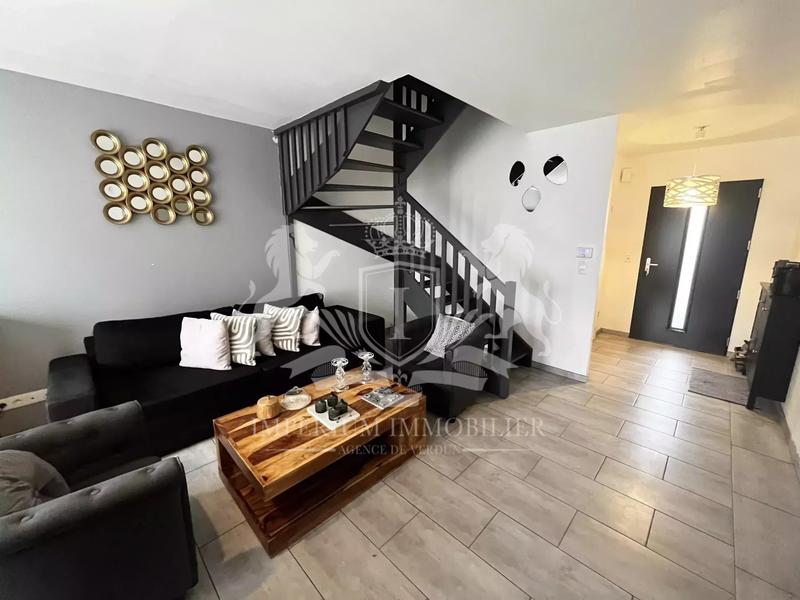 Maison - 92 m² - 6 pièces