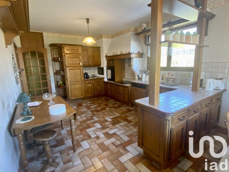 Maison - 302 m² - 9 pièces