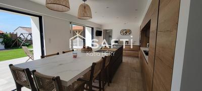 Maison - 157 m² - 6 pièces