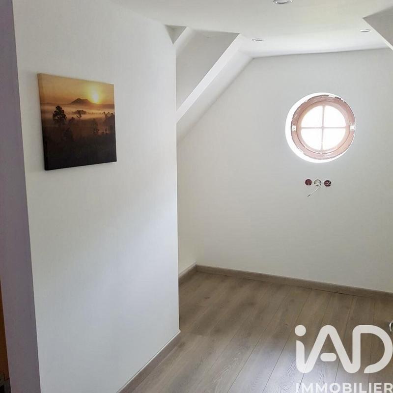 Maison - 184 m² - 8 pièces