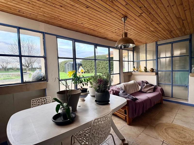 Maison - 260 m² - 8 pièces