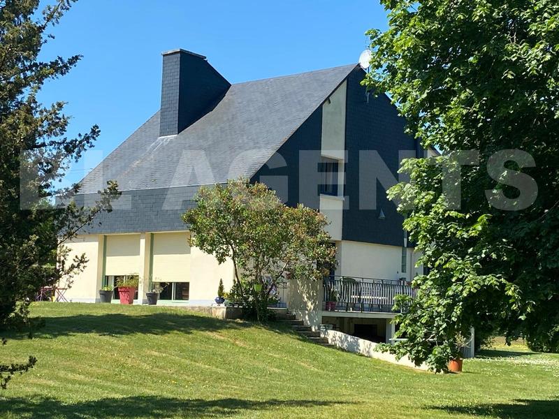 Maison d'architecte - 167 m² - 8 pièces