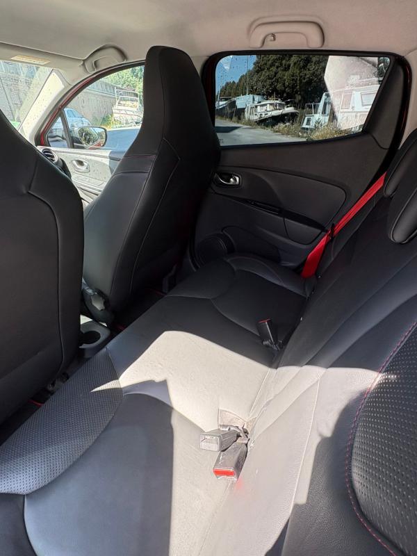 Renault Clio IV Rs Trophy 220 n°1066 Full