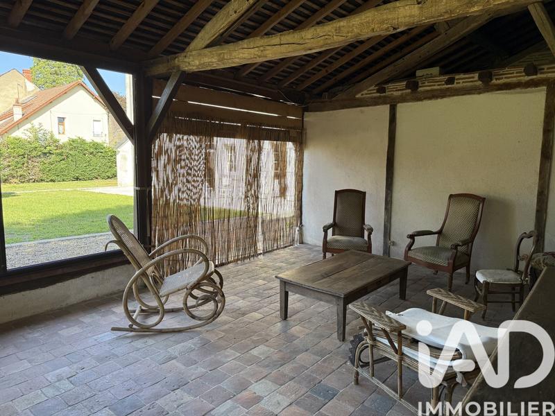 Maison - 266 m² - 9 pièces