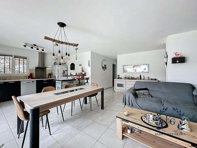 Maison - 105 m² - 4 pièces