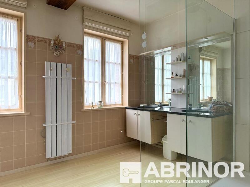 Maison bourgeoise - 205 m² - 6 pièces