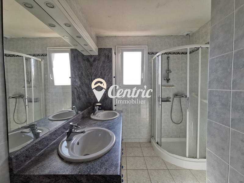 Maison - 93 m² - 4 pièces