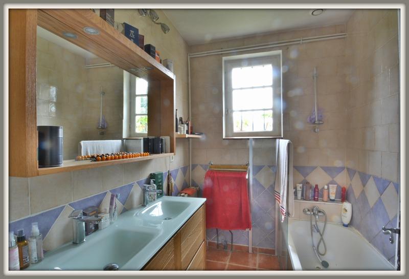 Maison en pierre - 284 m² - 5 pièces