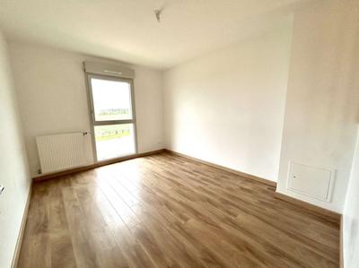 Appartement - 80 m² - 5 pièces