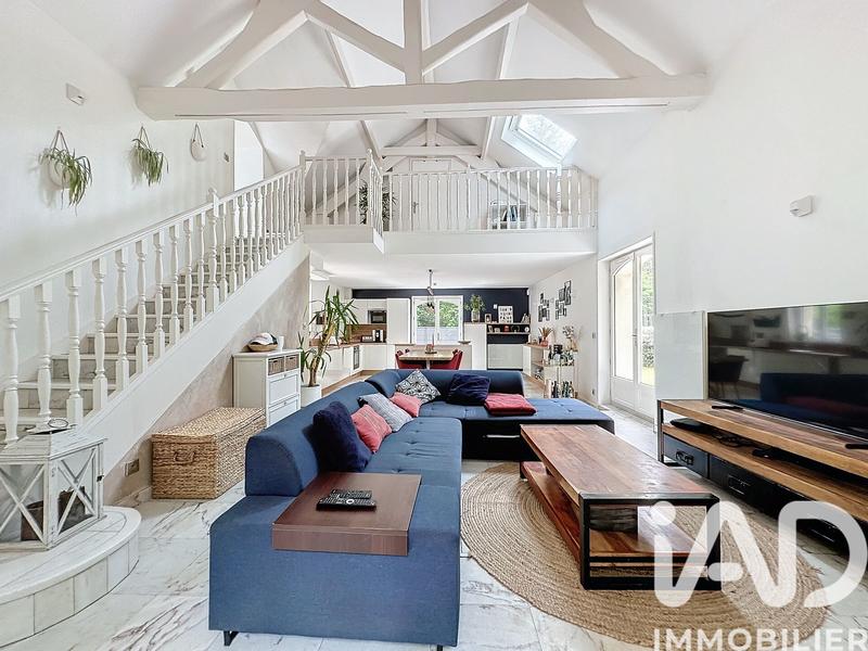 Maison - 140 m² - 6 pièces