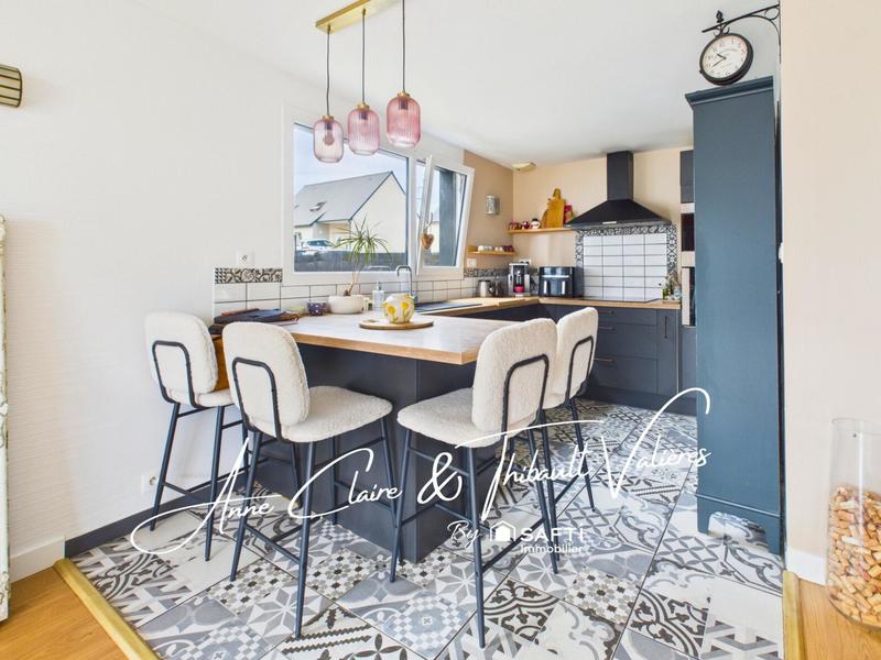 Maison - 97 m² - 7 pièces