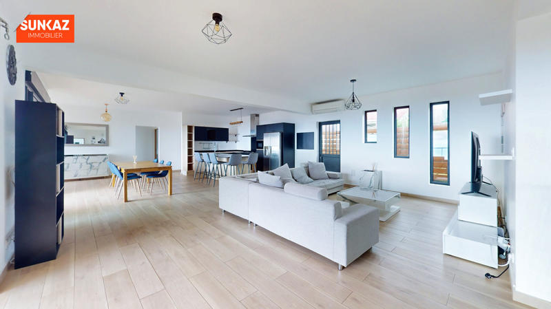 Maison - 144 m² - 5 pièces