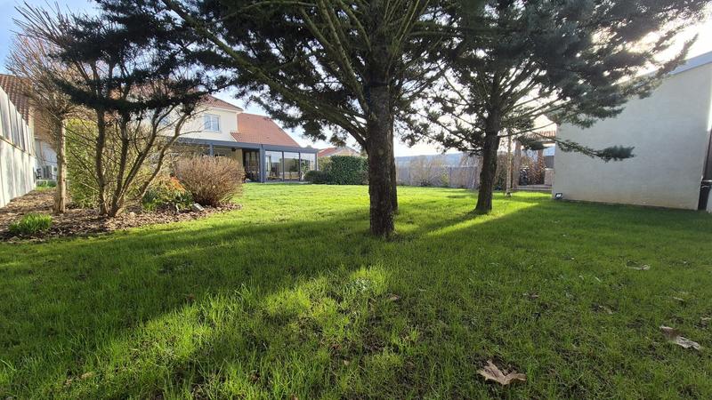 Maison contemporaine - 212 m² - 6 pièces