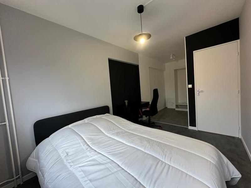 Appartement - 106 m² - 6 pièces