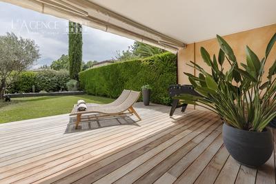 Duplex - 183 m² - 6 pièces