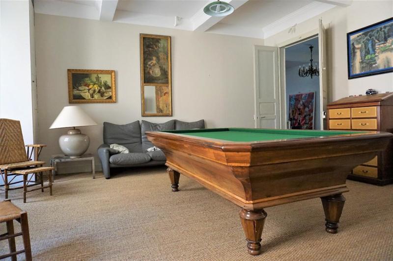 Maison de maîtres - 511 m² - 13 pièces