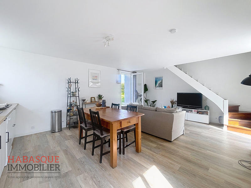 Maison - 77 m² - 6 pièces