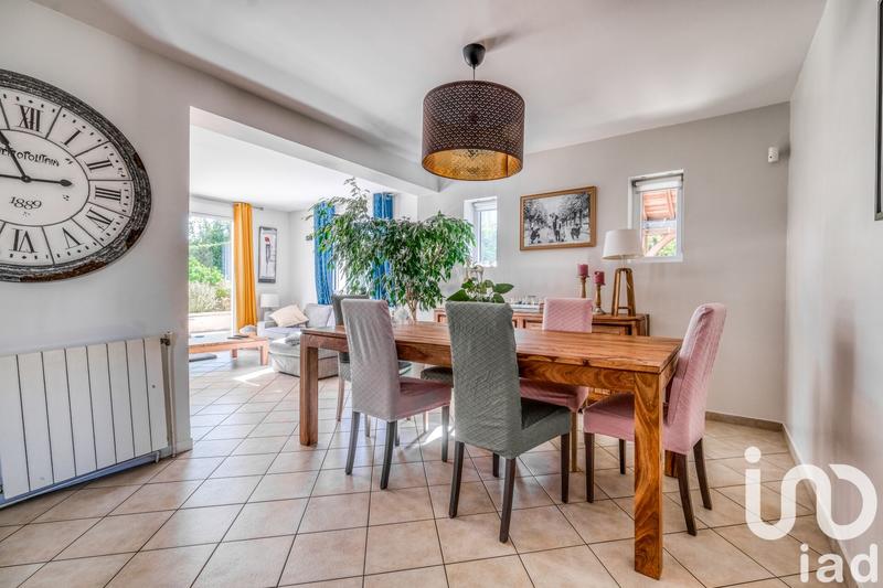 Maison - 165 m² - 8 pièces