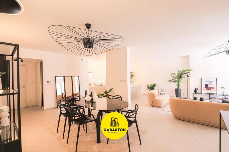 Appartement - 132 m² - 4 pièces