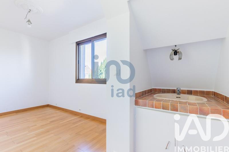 Maison - 180 m² - 6 pièces