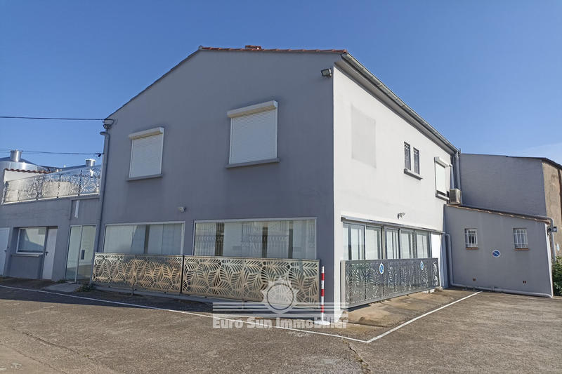 Maison - 207 m² - 5 pièces