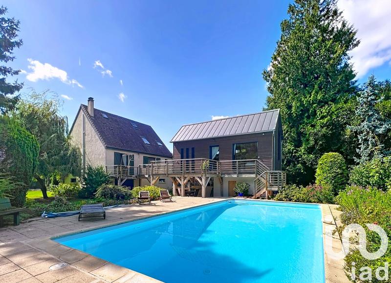 Maison - 186 m² - 8 pièces