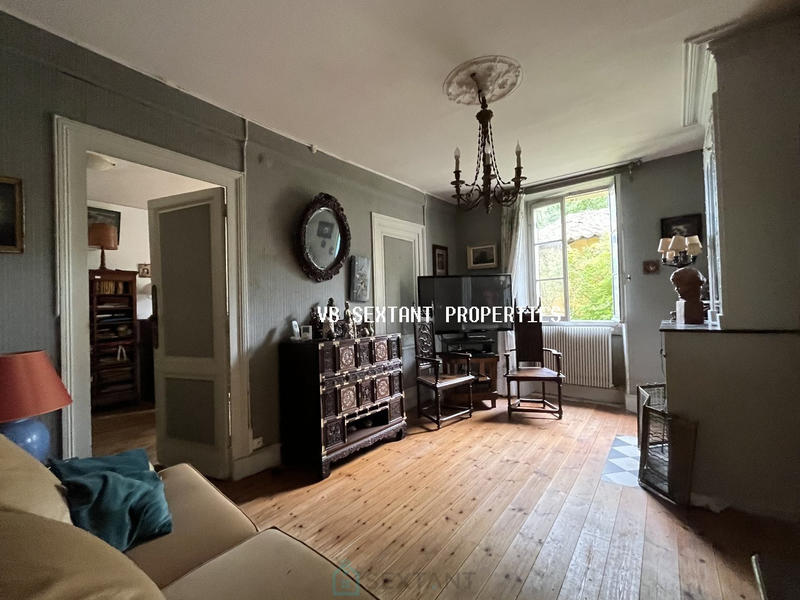 Maison - 167 m² - 7 pièces